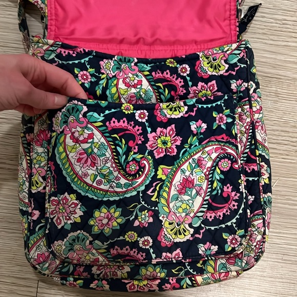 Vera Bradley Multicolored Bag - Picture 4 of 8